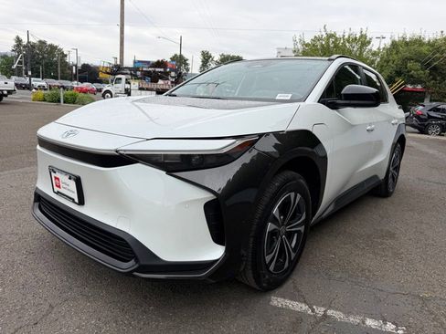 Certified 2024 Toyota bZ4X AWD w/ Weather Package image 4