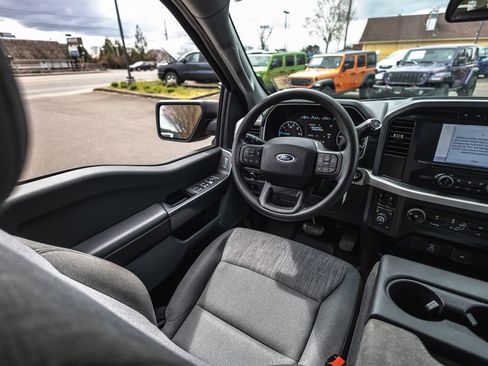 Used 2021 Ford F150 XLT image 27