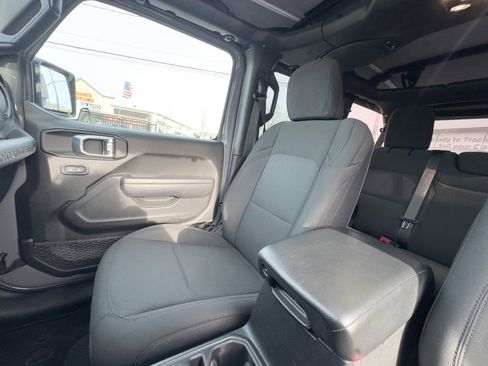 Certified 2022 Jeep Wrangler Unlimited Sport image 14