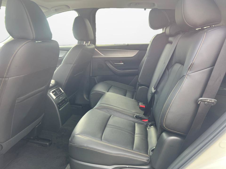 Certified 2026 MAZDA CX-90 Plug-In Hybrid w/ Preferred AWD/4WD image 13