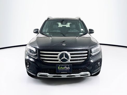 Used 2025 Mercedes-Benz GLB 250 4MATIC image 2