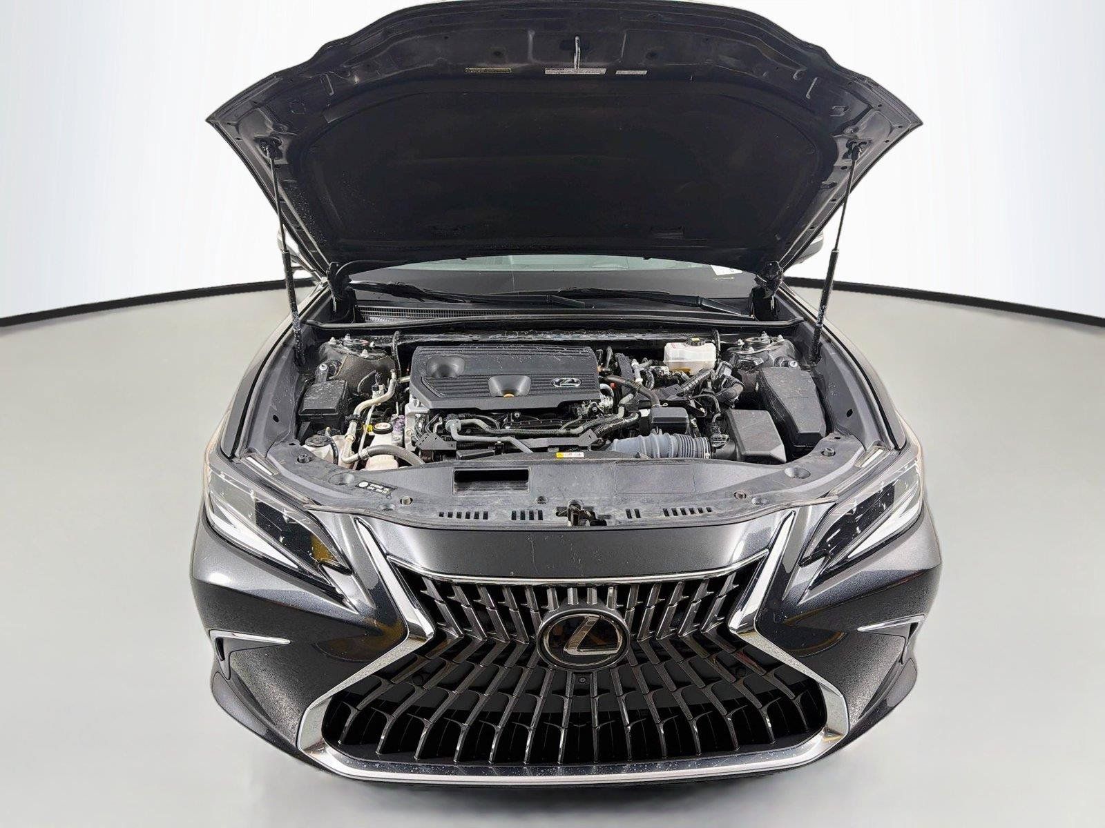 Used 2023 Lexus ES 300h Ultra Luxury w/ Accessory Package (Z2) FWD image 31