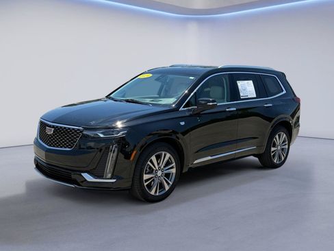Certified 2024 Cadillac XT6 Premium Luxury w/ Technology Package AWD/4WD image 8