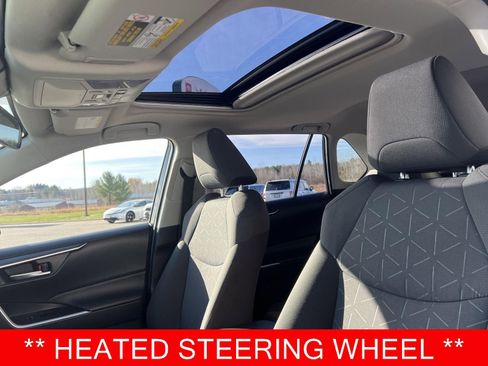 Used 2019 Toyota RAV4 XLE image 2