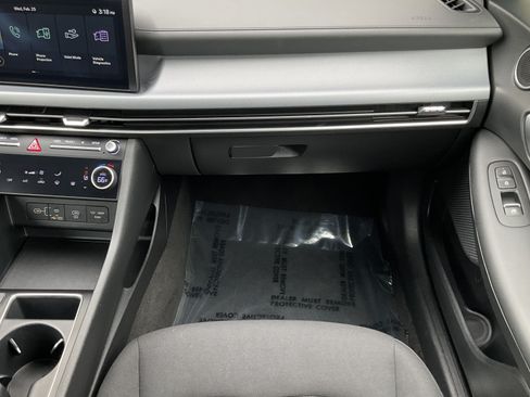 Used 2025 Hyundai Sonata SEL FWD image 22