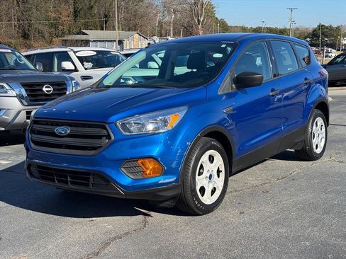 Used 2017 Ford Escape S image 7
