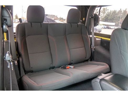 Used 2023 Jeep Wrangler Rubicon w/ LED Lighting Group image 19