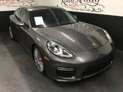 Used 2016 Porsche Panamera GTS image 2