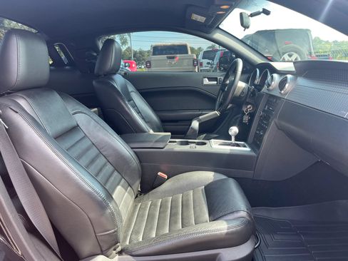 Used 2008 Ford Mustang GT RWD image 12
