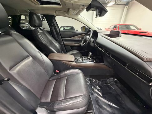 Used 2021 MAZDA CX-30 AWD 2.5 S w/ Premium Package image 21