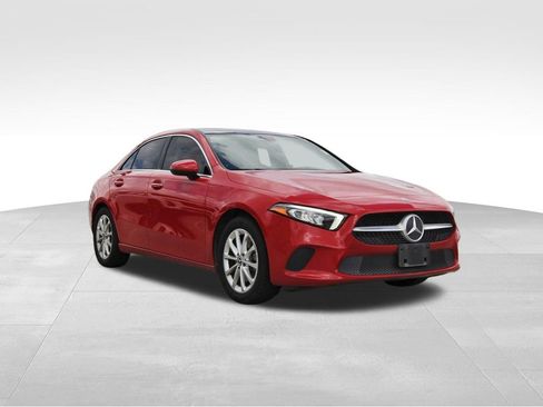 Used 2019 Mercedes-Benz A 220 4MATIC image 1