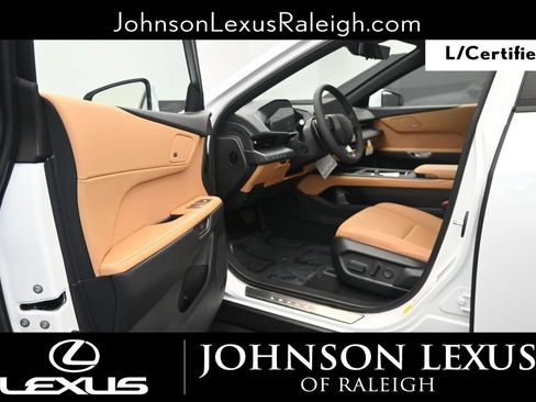 Used 2026 Lexus ES 350h AWD w/ Cold Area Package image 10