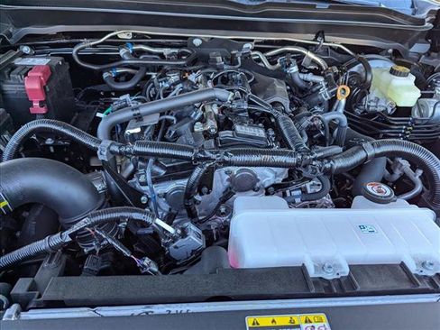Certified 2025 Toyota Tacoma SR5 AWD/4WD image 15