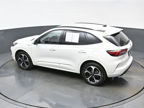 Used 2023 Ford Escape ST-Line Elite w/ Premium Technology Package AWD/4WD image 36