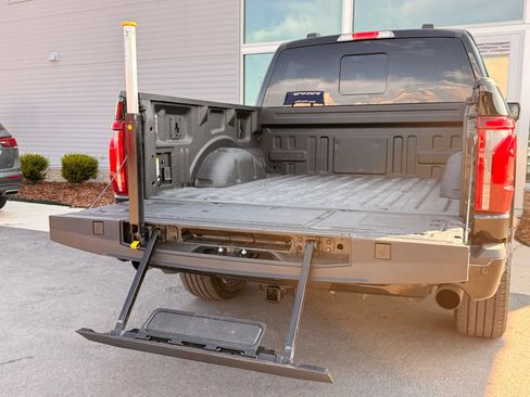 Used 2024 Ford F150 Lariat w/ Equipment Group 502A High AWD/4WD image 61