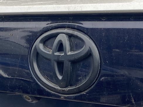 Used 2019 Toyota RAV4 Limited w/ All Weather Liner Package FWD image 4