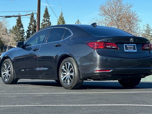 Used 2015 Acura TLX image 3