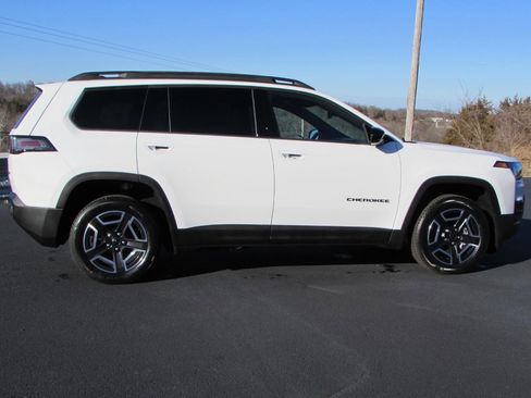 New 2026 Jeep Cherokee Limited image 8