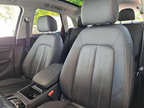 Used 2021 Audi Q5 2.0T Premium Plus w/ Premium Plus Package AWD/4WD image 23