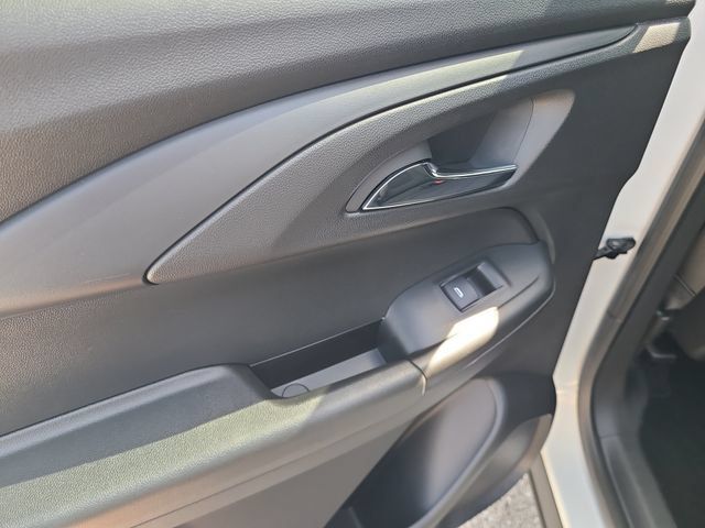 Used 2023 Chevrolet TrailBlazer RS w/ Convenience Package FWD image 10