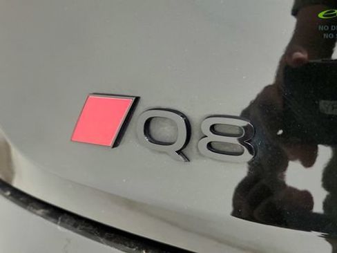 Used 2024 Audi Q8 e-tron Premium Plus w/ Premium Plus Package AWD/4WD image 34