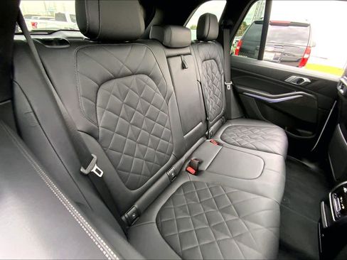 Certified 2023 BMW X5 xDrive40i w/ Premium Package image 19