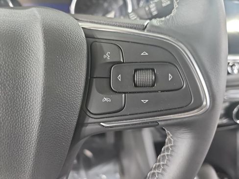 Used 2022 Buick Encore GX Preferred w/ Sport Touring Package FWD image 25