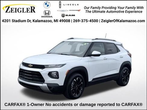 Used 2022 Chevrolet TrailBlazer LT w/ Convenience Package FWD image 1
