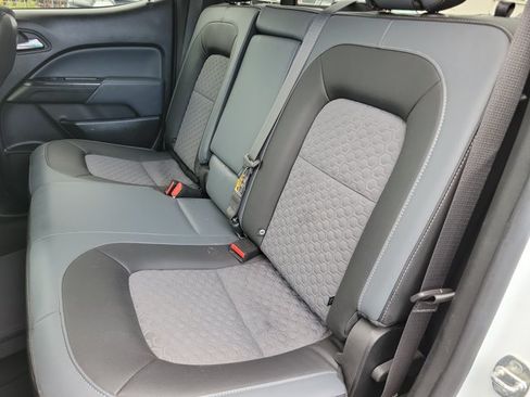 Used 2022 Chevrolet Colorado Z71 RWD image 17