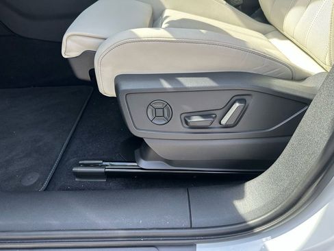 New 2025 Audi Q5 Prestige image 8