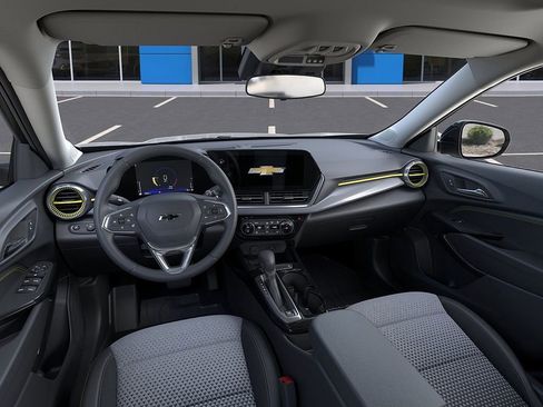 New 2026 Chevrolet Trax LT image 15
