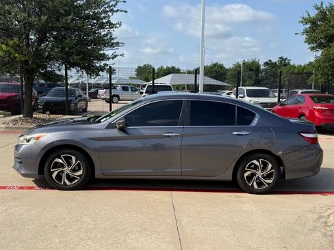 Used 2016 Honda Accord LX image 2