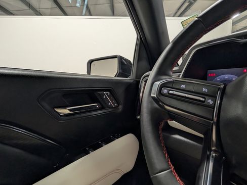 Used 2026 GMC Canyon AT4X image 33