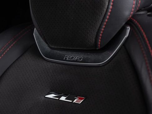 Used 2018 Chevrolet Camaro ZL1 RWD image 25