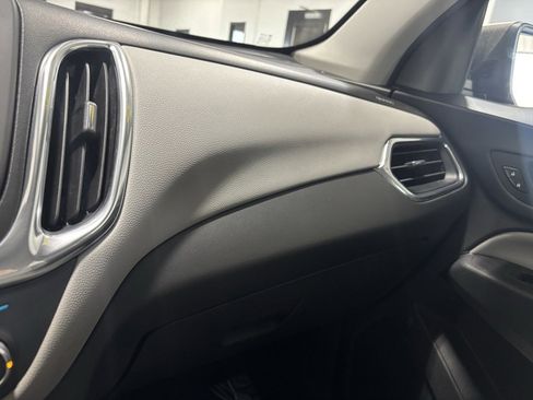 Used 2020 Chevrolet Equinox LS image 26