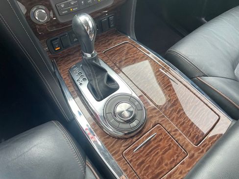 Used 2018 Nissan Armada SL w/ Premium Package image 19