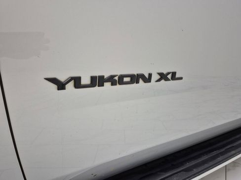 Used 2019 GMC Yukon XL SLT w/ Open Road Package image 33