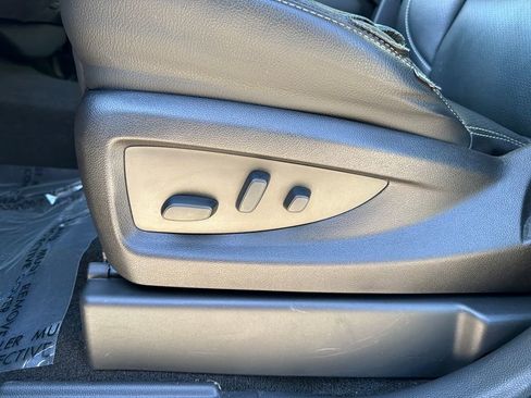 Used 2018 Chevrolet Silverado 1500 LT w/ All Star Edition image 16