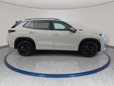 New 2026 Volkswagen Tiguan SE R-Line AWD/4WD image 4