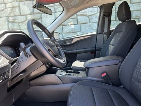 Used 2025 Ford Escape Active FWD image 8