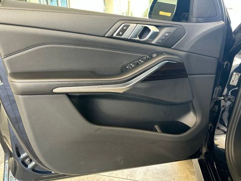 Used 2020 BMW X5 sDrive40i w/ M Sport Package RWD image 41