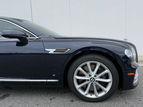 Used 2021 Bentley Flying Spur V8 image 6