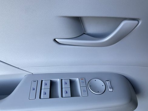 Used 2024 Hyundai Kona SEL image 24