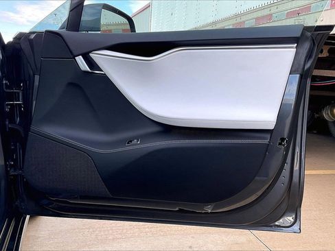 Used 2017 Tesla Model S P100D image 23