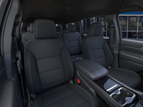 New 2026 Chevrolet Traverse LT image 16