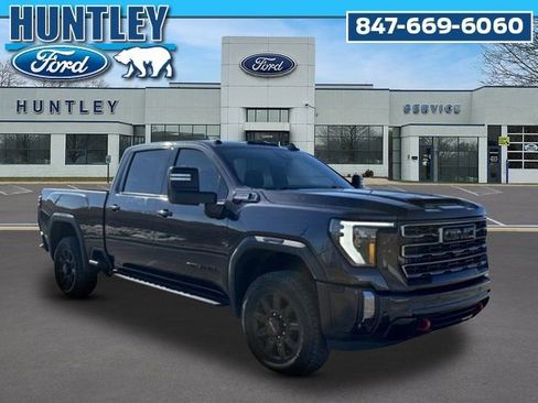 Used 2024 GMC Sierra 3500 AT4 w/ AT4 Premium Plus Package image 3