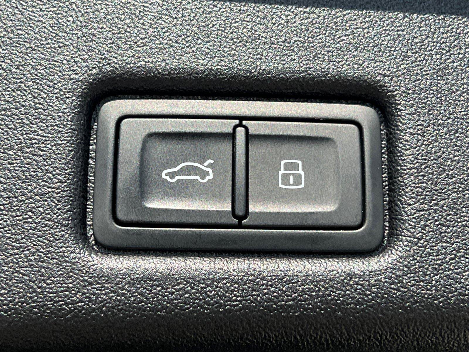 Used 2025 Audi Q5 Premium Plus AWD/4WD image 19