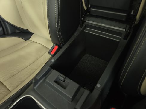 Used 2025 Subaru Outback Limited AWD/4WD image 30