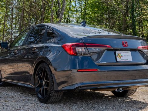 Used 2022 Honda Civic Sport image 3