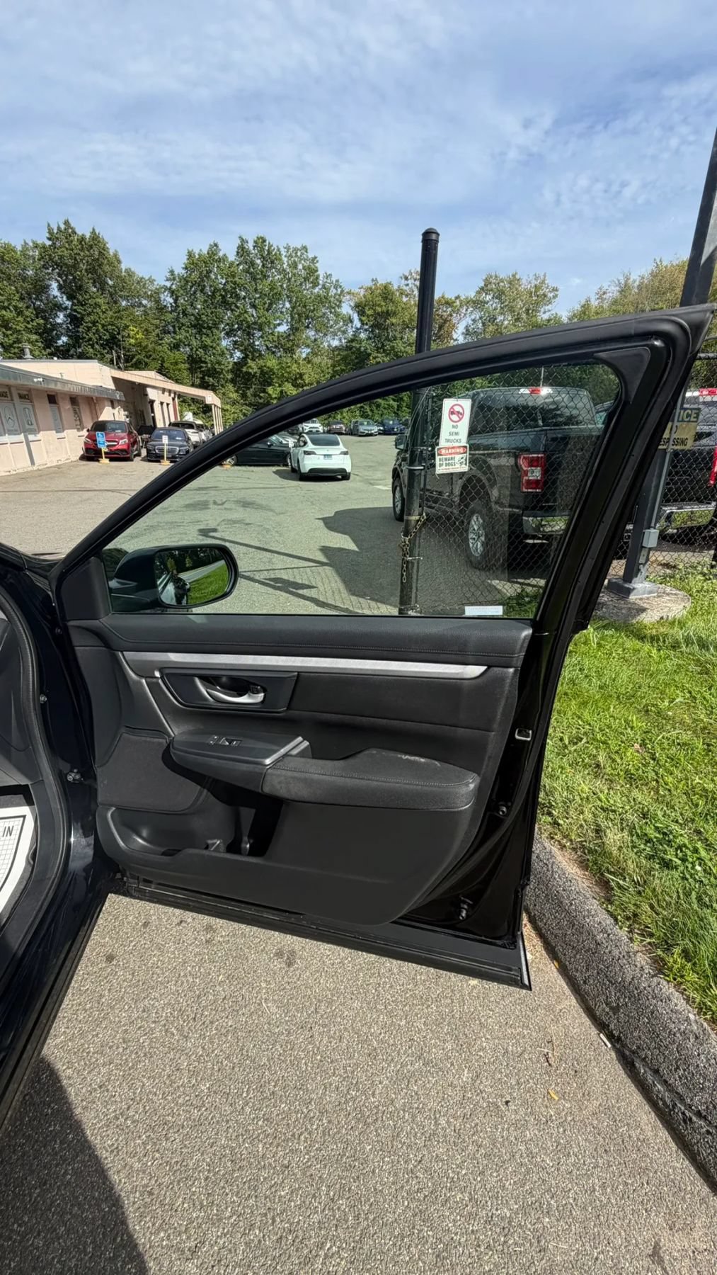 Used 2018 Honda CR-V LX image 12